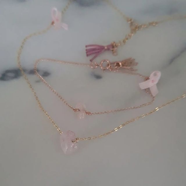 #octobrerose • CO-CRÉATION 💗 Et voici notre petite merveille, co-crée ensemble pour octobre rose, en soutien à la lutte contre le cancer du sein 🎀 J'ai besoin une derniere fois de vous ! Il ne me manque plus que son nom, vous m'aidez à le trouver ? Venez me dire en commentaire ☺️ • Et petite surprise sur la 2e photo !! 🥰 Qui aimes ?! Rdv demain à 10h30 pour l'ouverture des ventes 🍥🍥🙏 • #creatricefrancaise 
•
•
•
#ninamikhaparis #laissezvouspomponner #goldfilled #orrose #quartzrose #delicate #feminine #parisienne #fromparis #madeinfrance #october #winteriscoming #nude #secondepeau #luttonsensemble #cancerdusein #🎀